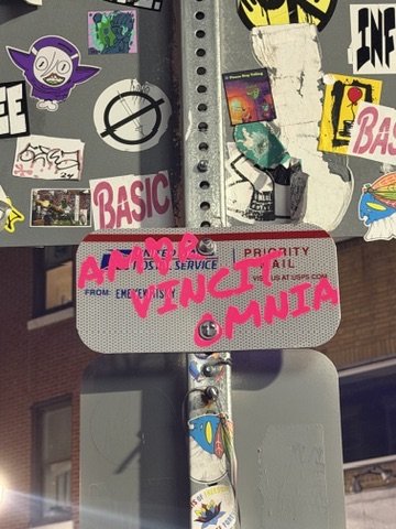 AMOR VINCIT OMNIA - Photo