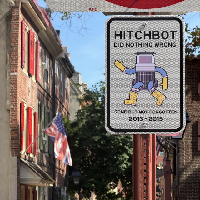 HITCHBOT - Photo